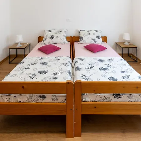 Apartma Luketovi Apartment
