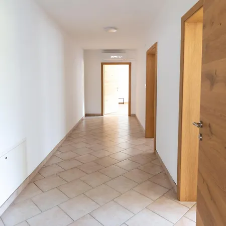 Apartma Luketovi Apartment *